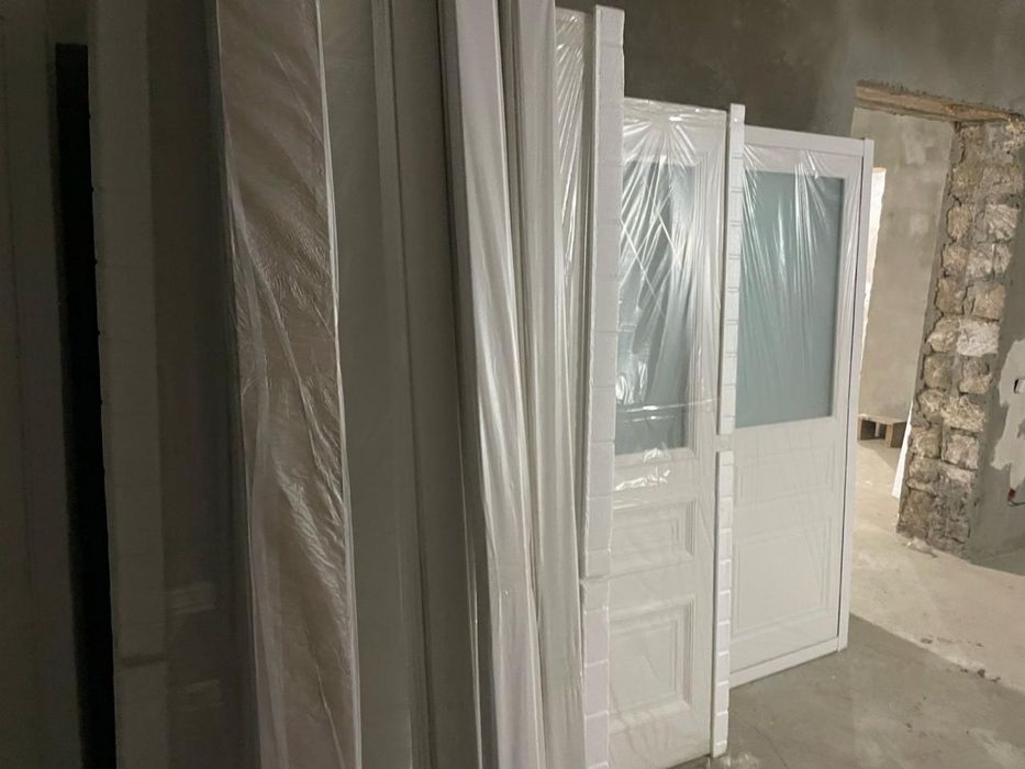 Межкомнатные новые двери