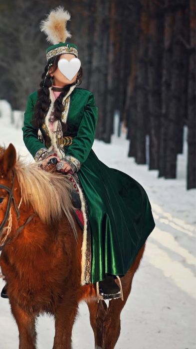 Продается танцевальные костюмы