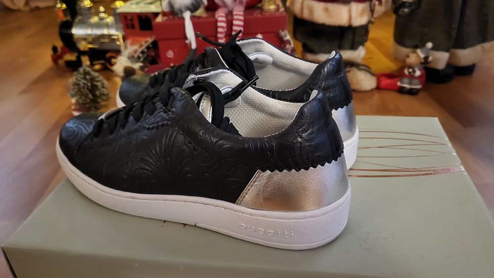 Pantofi sport ( adidasi) piele Bugatti