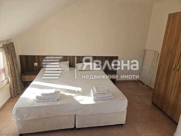 Продава се Тристаен апартамент в Поморие - 70 кв.м за 925 €/кв.м - Снимка #1