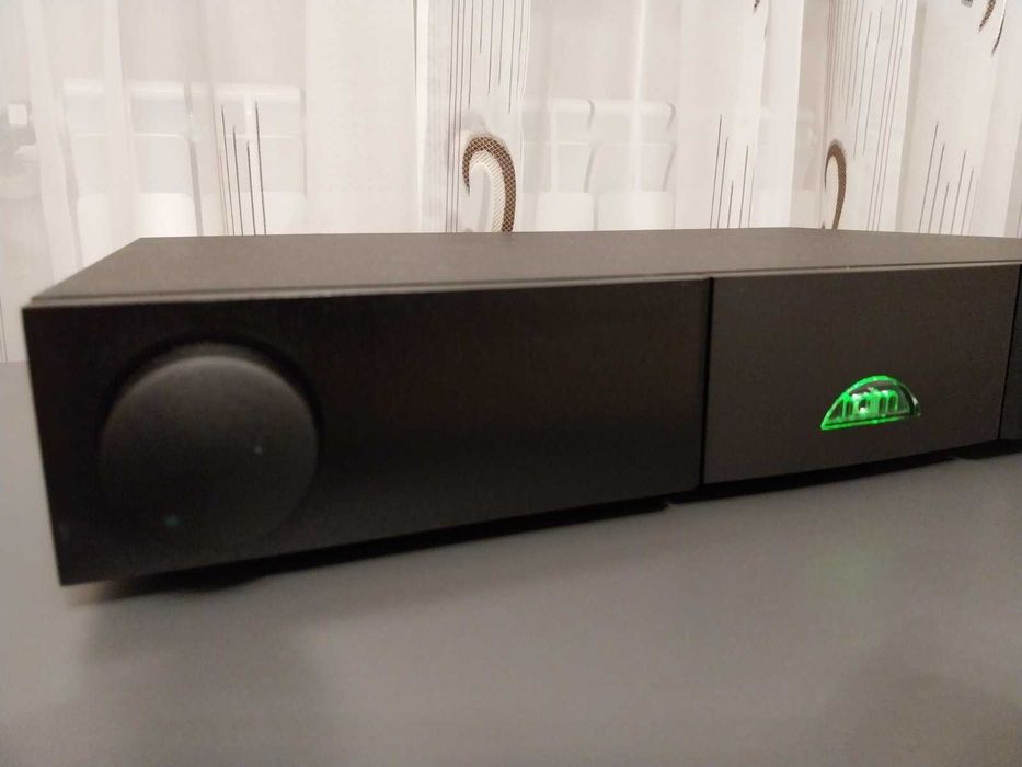 Усилвател Naim Nait XS2