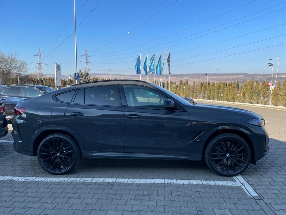 BMW X6 M60i xDrive an 2024 Hybrid 21% TVA deductibil
