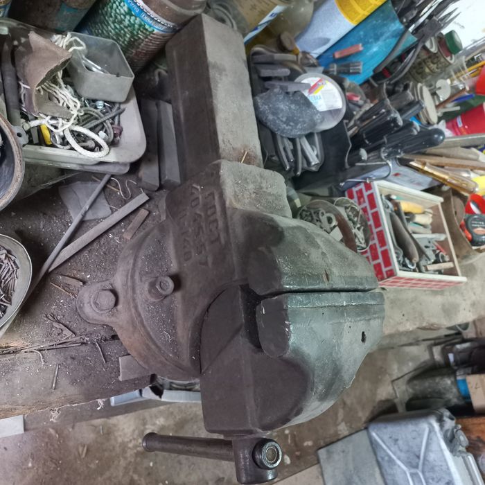 Тиски для зажима