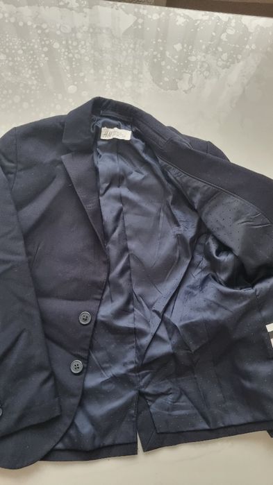 Продаю пиджак для мальчика