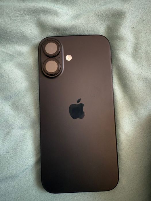 iphone 16 / 128 gb 97 %