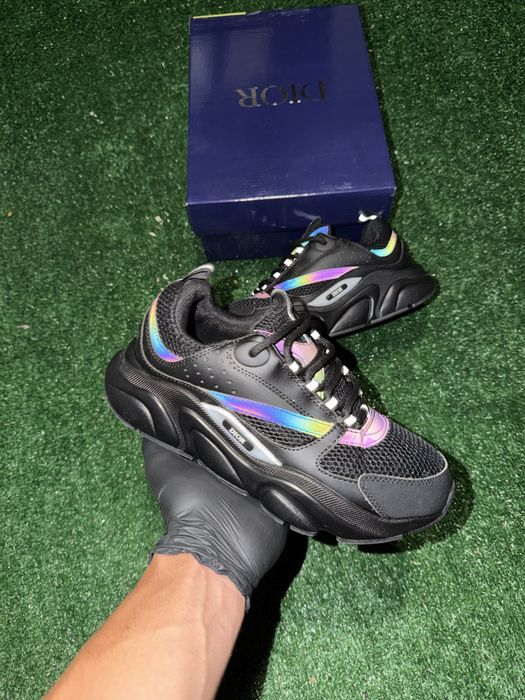 Dior B22