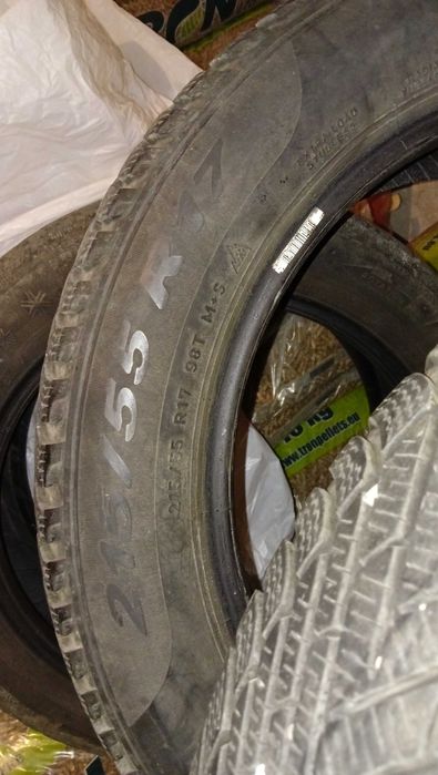 2бр. зимни гуми 215/55/17  55лв. Дот 2018