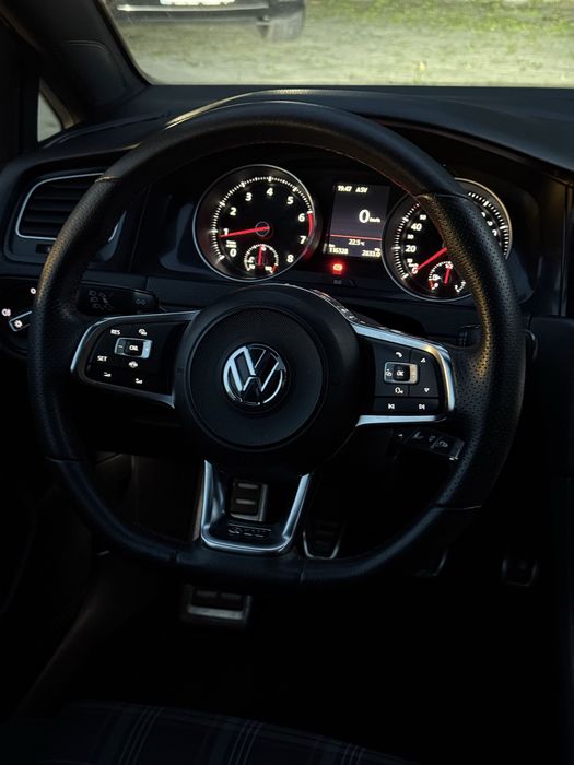 VOLKSWAGEN Golf 2016 — imagine 5