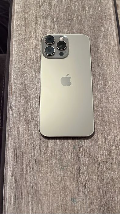 Айфон 16 про махс