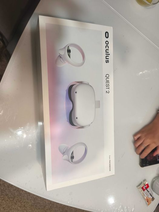 Продам виар очки виртуалной реальности Oculus Quest2. 256 Mb