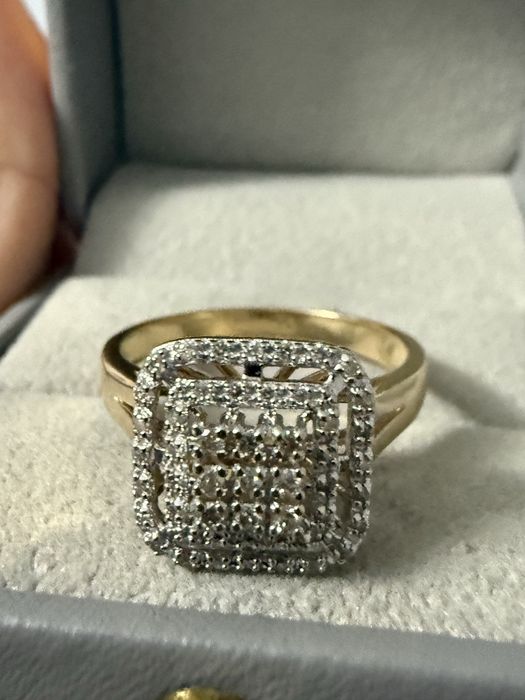 Бриллиантовое кольцо