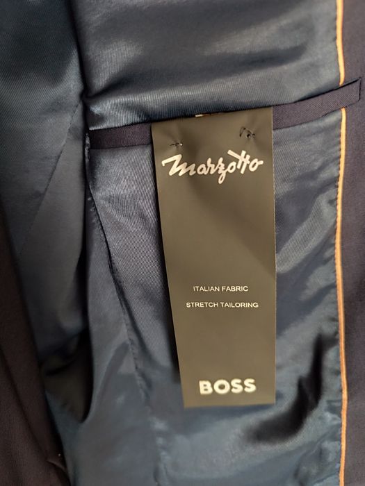 Costum Hugo Boss