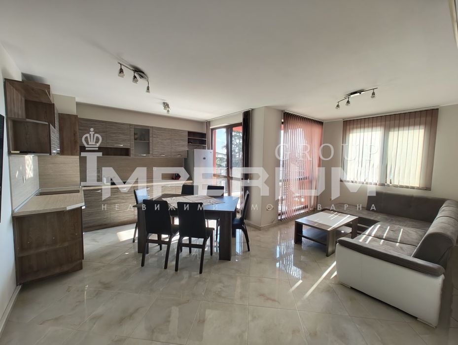 Дава се под наем Тристаен апартамент в к.к. Св.Св. Константин и Елена - 95 кв.м за 816 € - Снимка #1