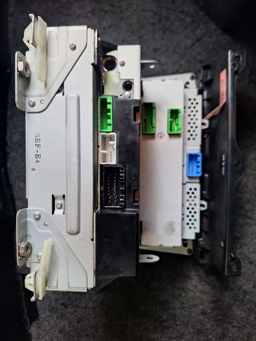 Оригинална мултимедийна система