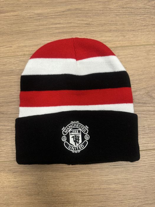 Manchester United чанти, шапки, ръкавици