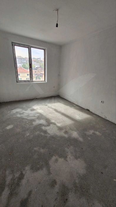 Продава се Тристаен апартамент в Асеновград - 125 кв.м за 932 €/кв.м - Снимка #2