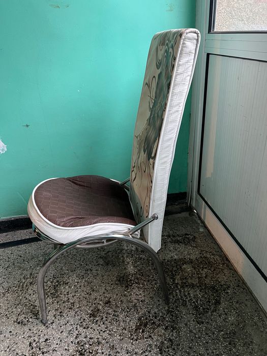 Дизайнерски кожен стол