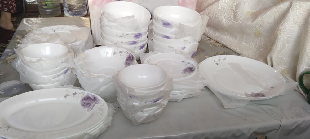 Продается кухонные посуды. Новые.