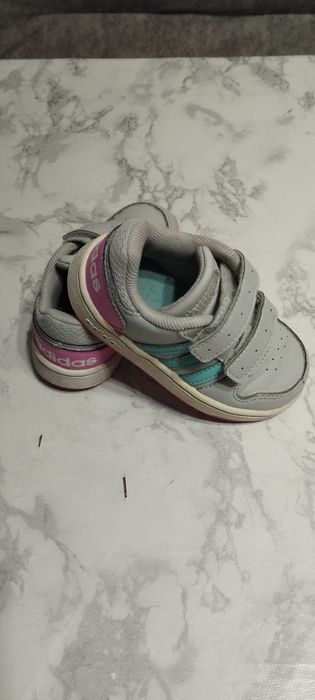 Детски маратонки за момичета Adidas 23  1/2