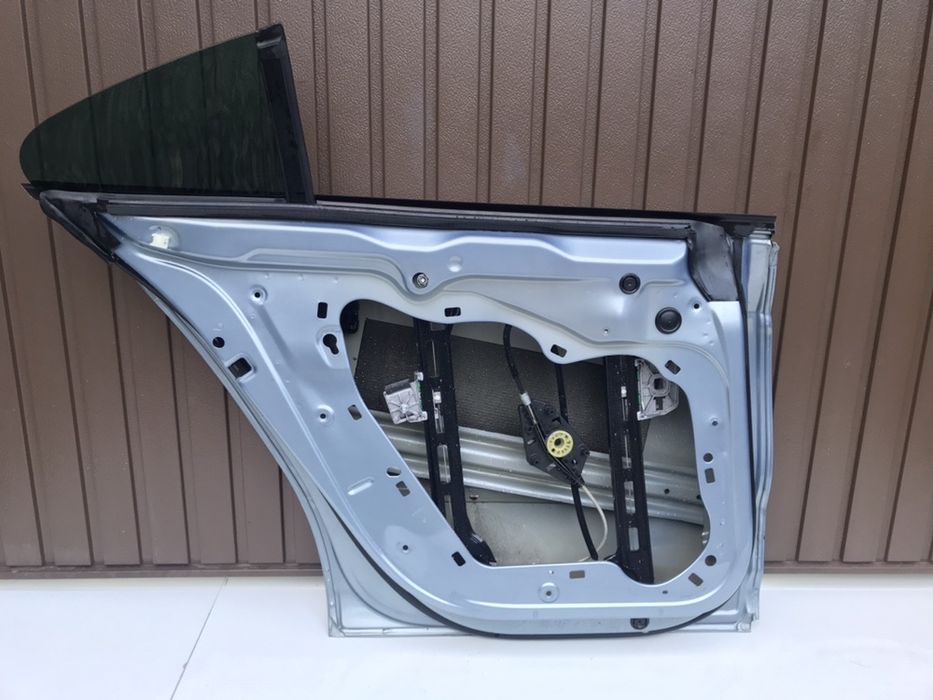 Usa st spate vw Passat CC cod de culoare LC7Z 2008-2012