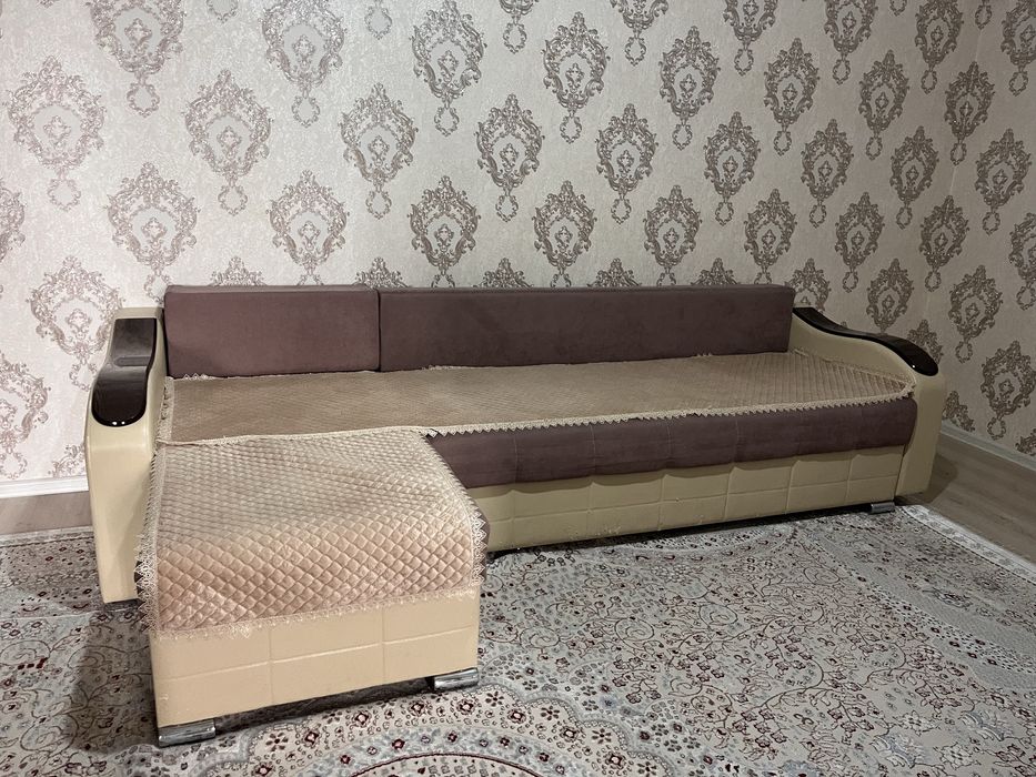Продаю диван хорошем состояния