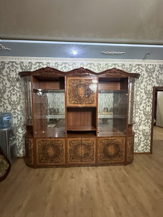 Стенка сервант на стену