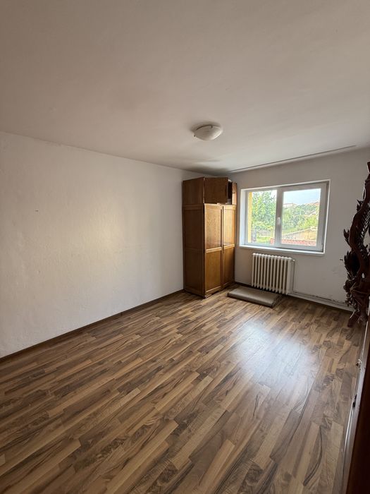 Garsoniera Decomandata 28mp la 10min de centru - Privat, fara agentii