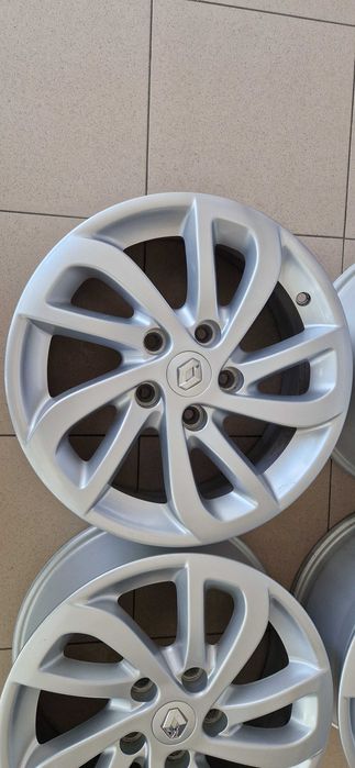 Оригинални джанти 16" Renault 5x114.3