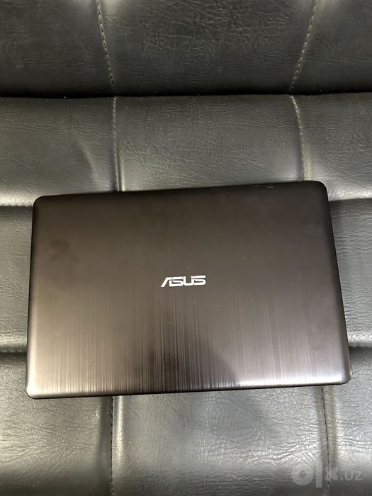 Ноутбук ASUS X540N / 4GB RAM / 500GB HDD / Для работы и учебы