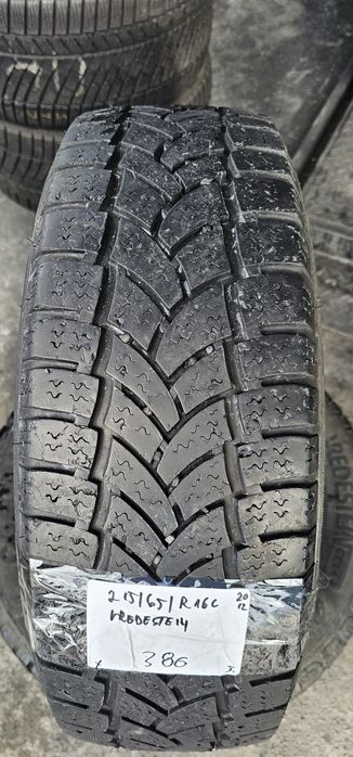 215 65 R 16 C Vredestein Iarna