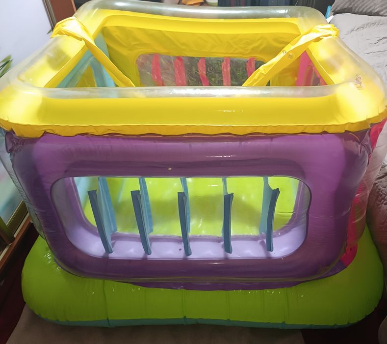 Продам детский бассейн 90*90*75