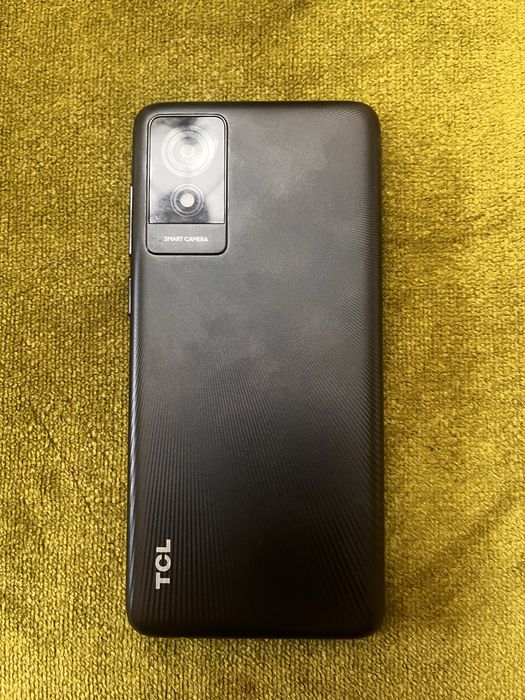 Telefon TCL 501 nou