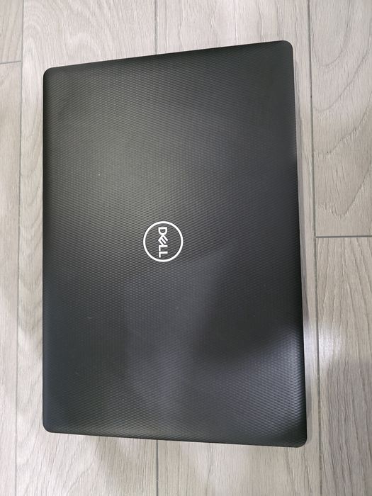 Laptop Dell 15"6,  i3, 12gb Ram, 512 ssd