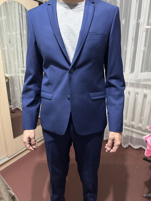 Продам Костюм мужской