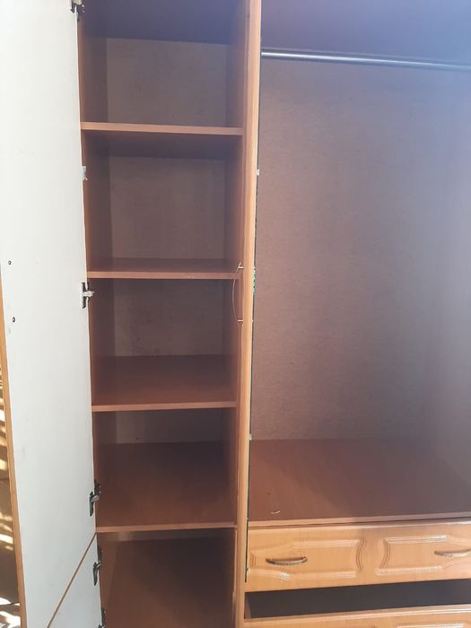 Шкаф в хорошем состоянии