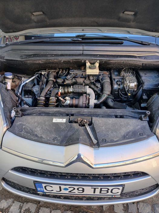 Vand  auto citroen c4 picasso 2012