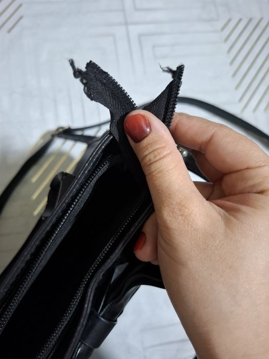 отдам 2 сумки за 2 пачки тук