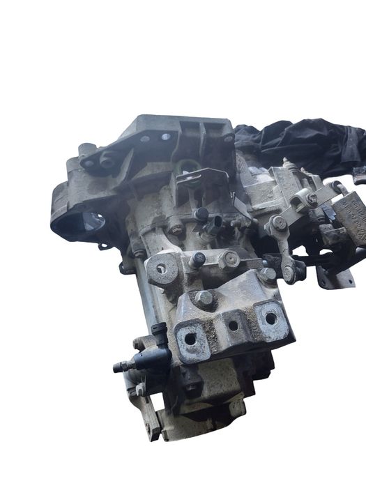 Cutie De Viteze Manuala 5 Trepte Volkswagen Golf Iv 1J1 1997 - 2007 1.