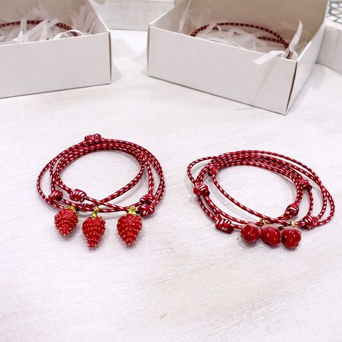 Мартенички с Камъни Swarovski и ягодки