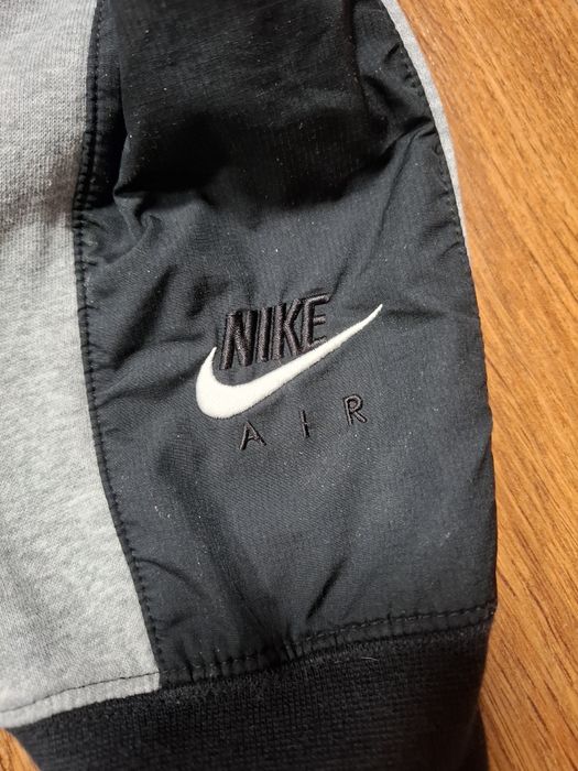 Nike air мъжко яке L размер.