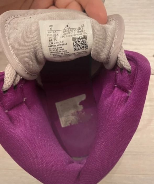Jordan 1 mid magenta