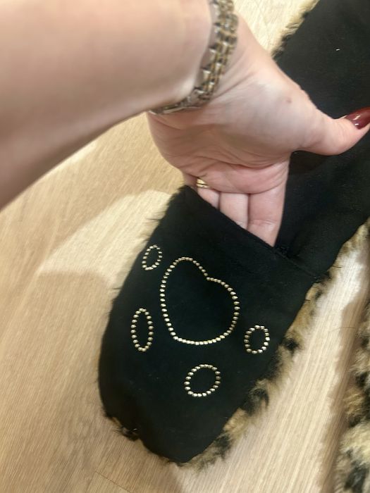 4 in 1 caciula, fular, manusi si buzunar blana artificiala dama