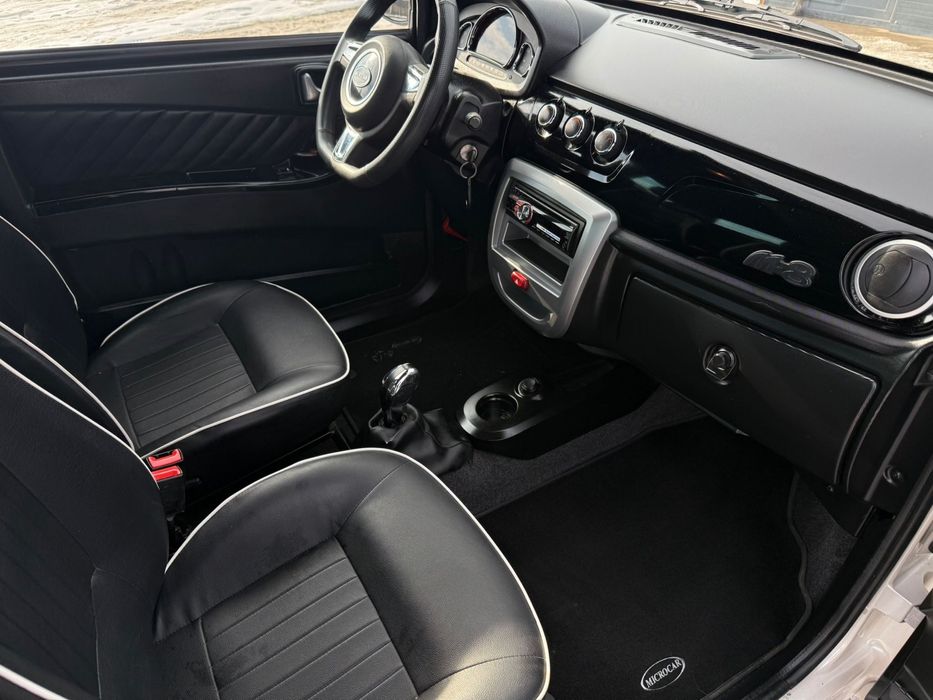 Microcar M8 2013 /  Aixam de la 16 ani  Am , B1