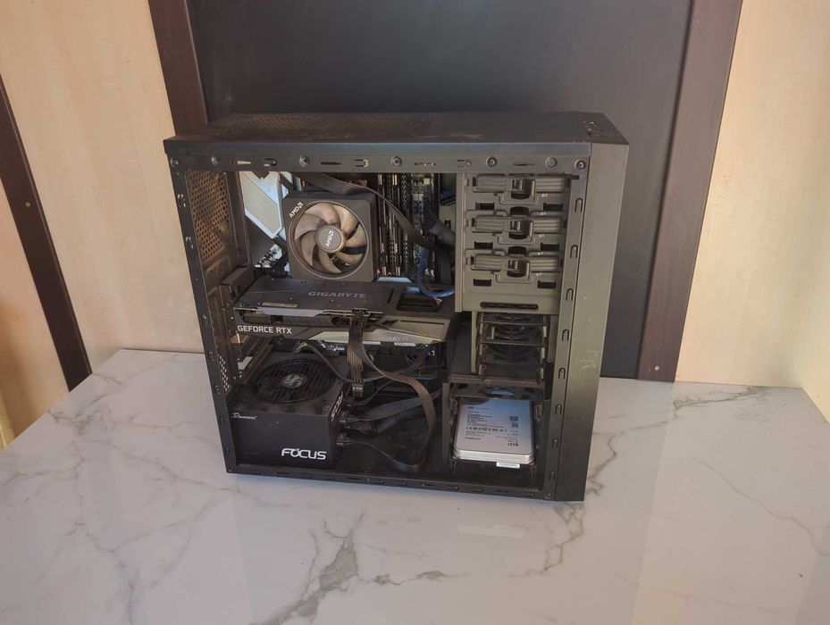 PC Ryzen 9 3900X 12 Cores, RTX 3060 12GB, 48GB RAM, NVMe 512GB + HDD 12TB