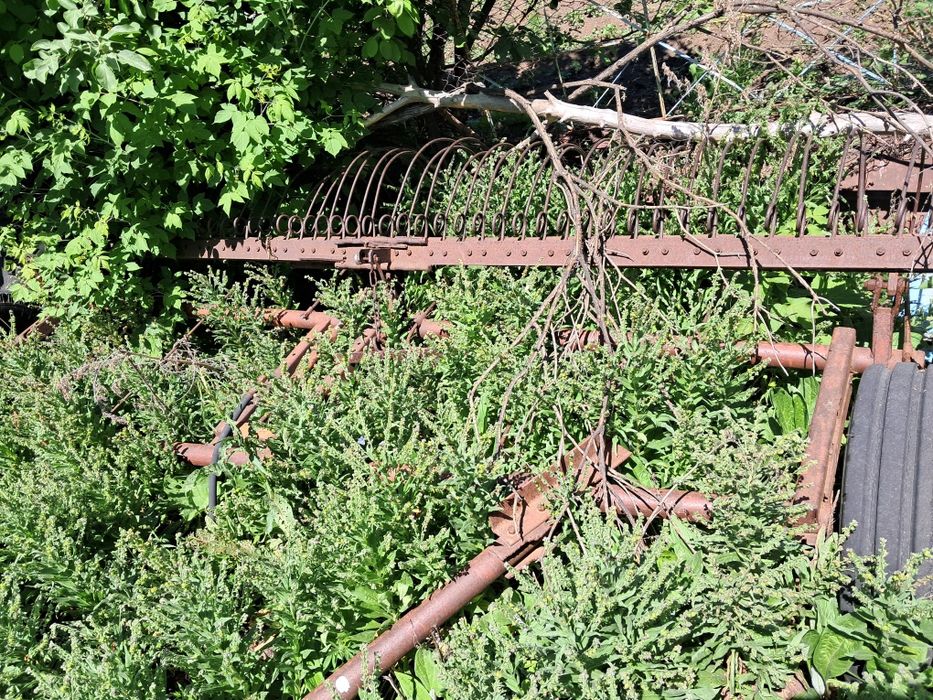 Продам косилку,волокушу...