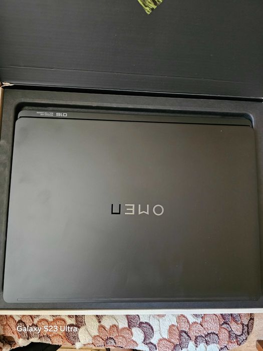 Лаптоп HP Omen max 16