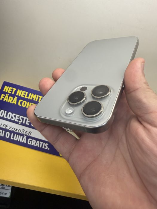 Iphone 15 pro 256 gb 86% bateria