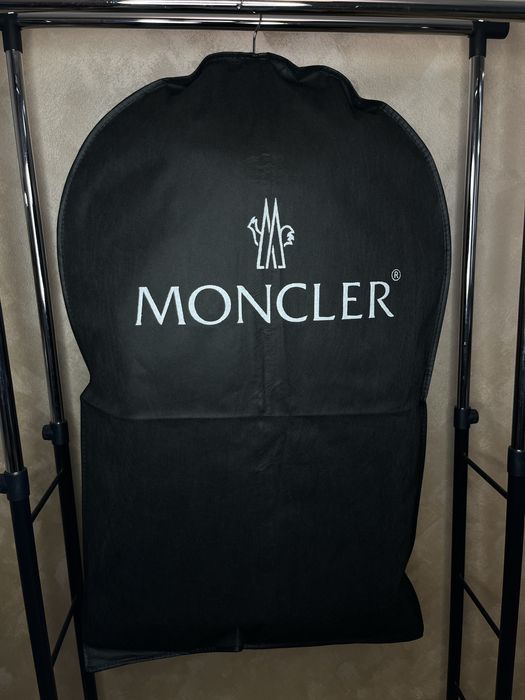 Geacă M.O.N.C.L.E.R. Maya