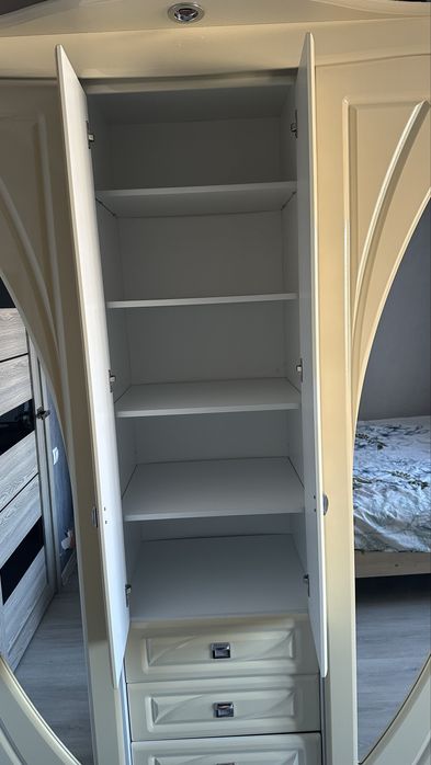 Продам шкаф. Б/у