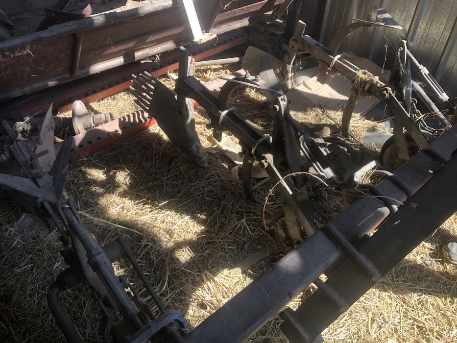 Продам культиватор на т 25